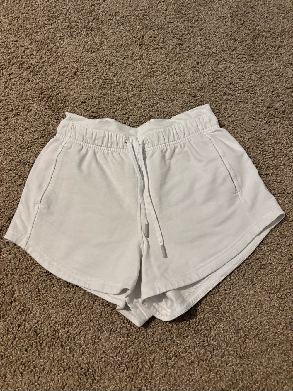 lululemon inner glow shorts